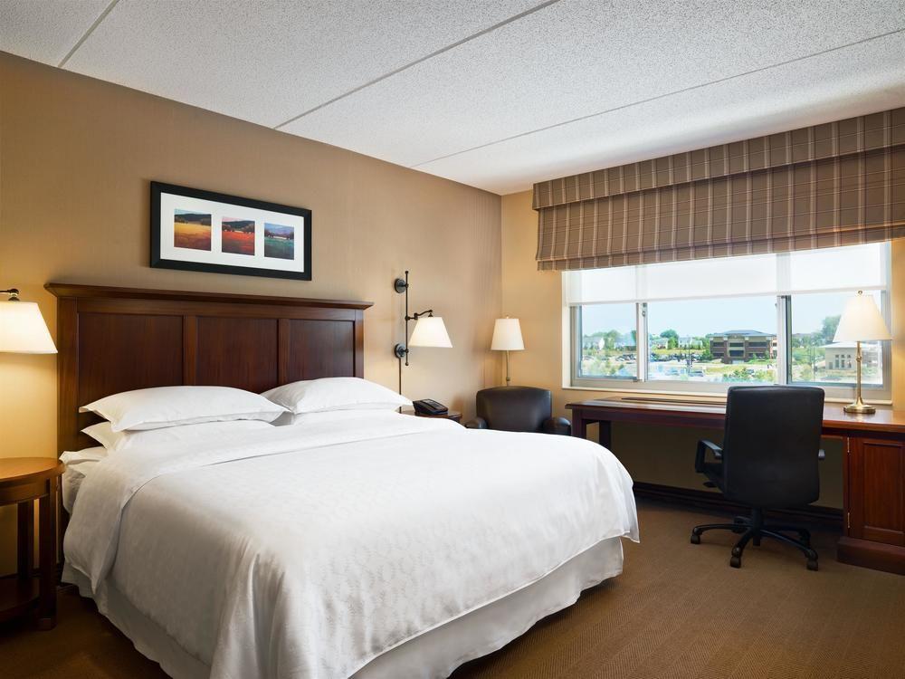 Sheraton St Paul Woodbury Hotel Exterior photo